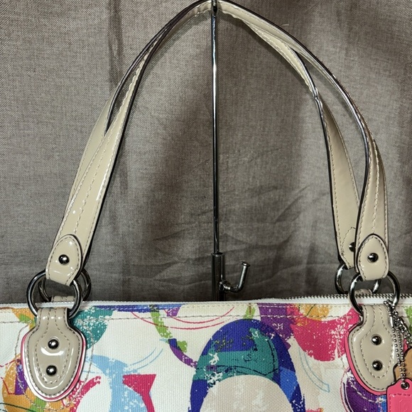 Coach 31141E Stamped Signature C Hallie East West Tote Bag - Picture 4 of 13